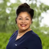 Claudia Tahir-Surgical-Clinic-Office-Manager